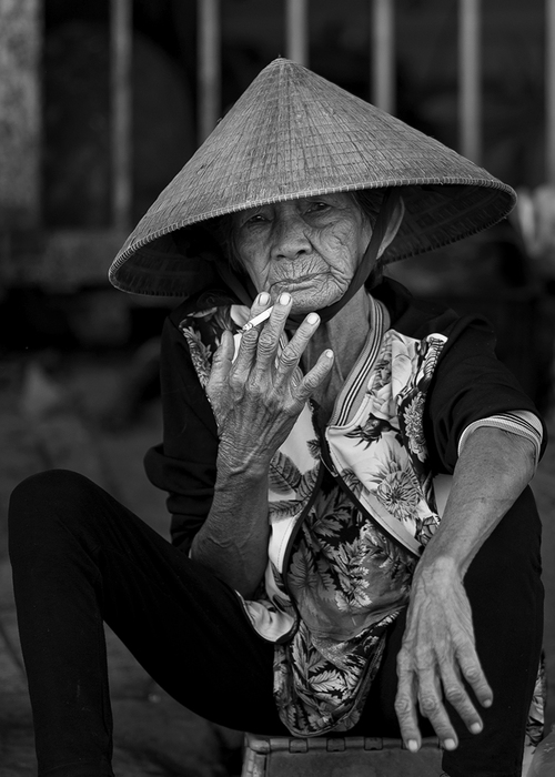 Nhiếp ảnh gia Nguyễn An Di - Portraits Thinking about old age